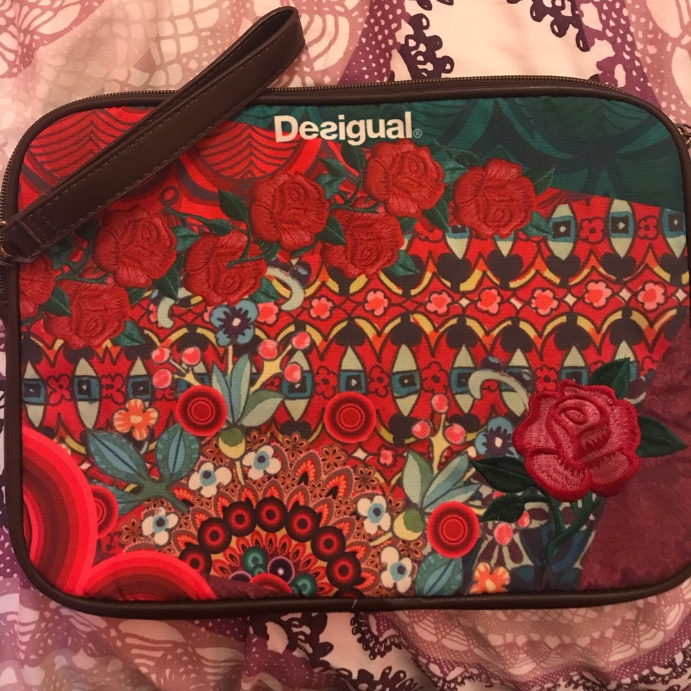 Desigual laptop case